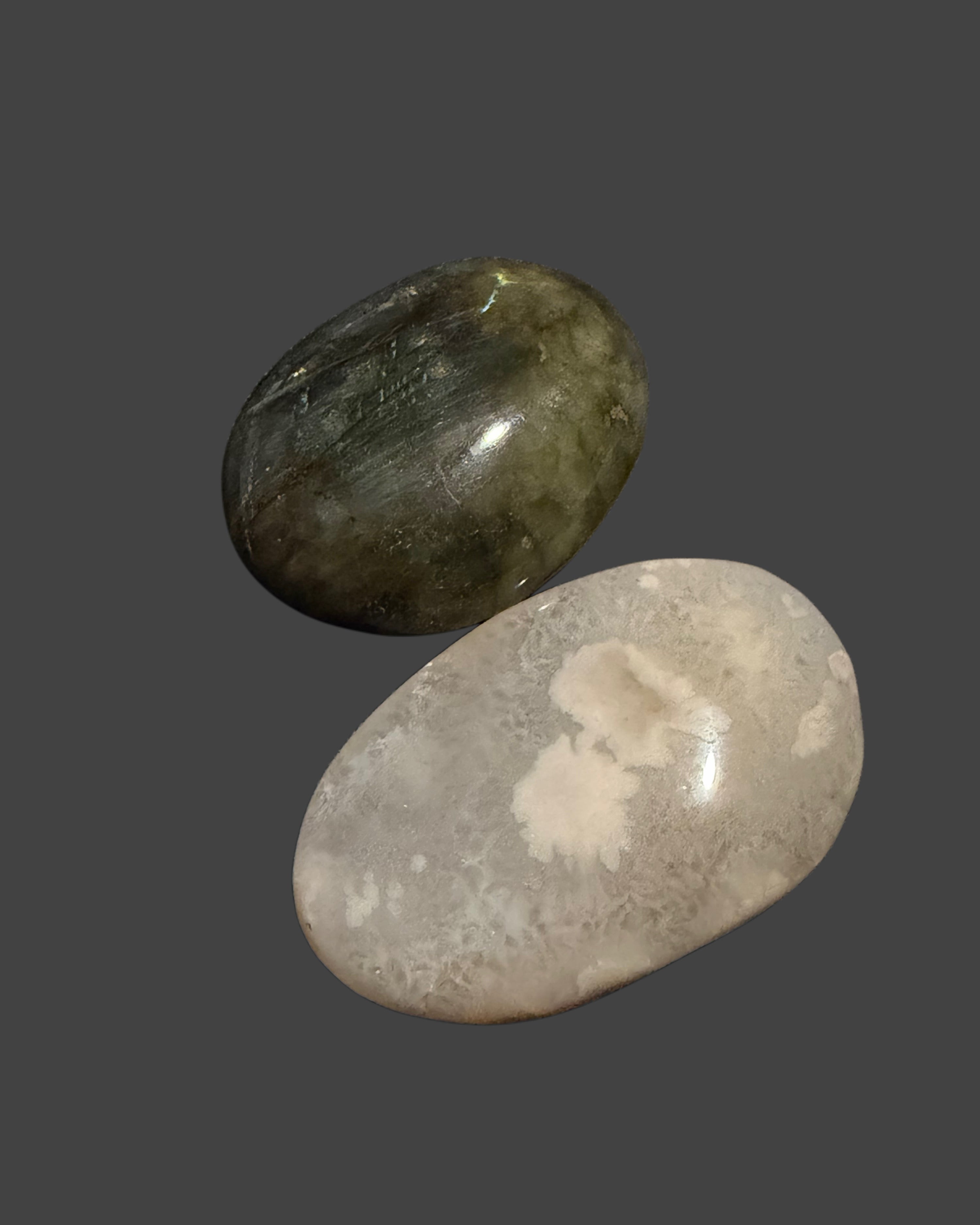 Palm Stone Collection - Veiled Bloom