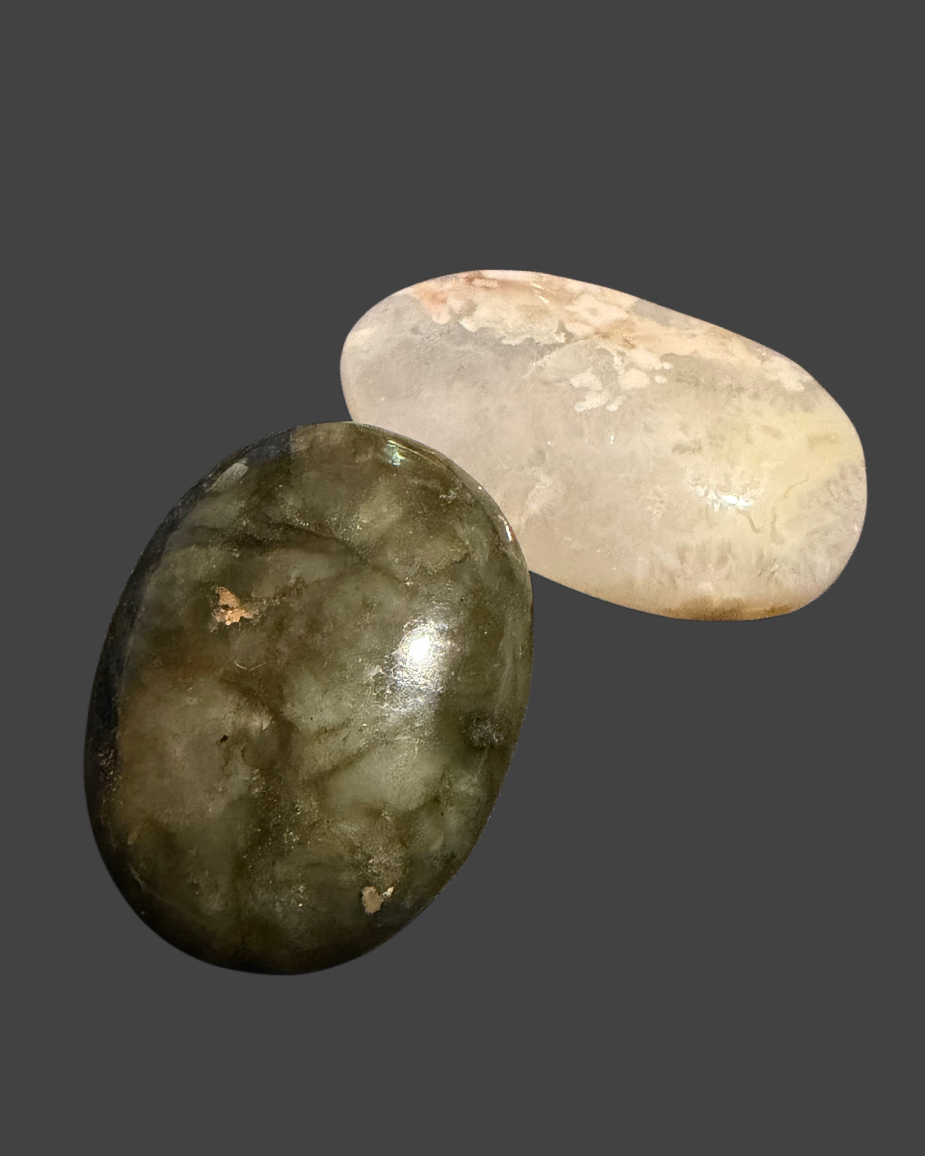 Palm Stone Collection - Veiled Bloom