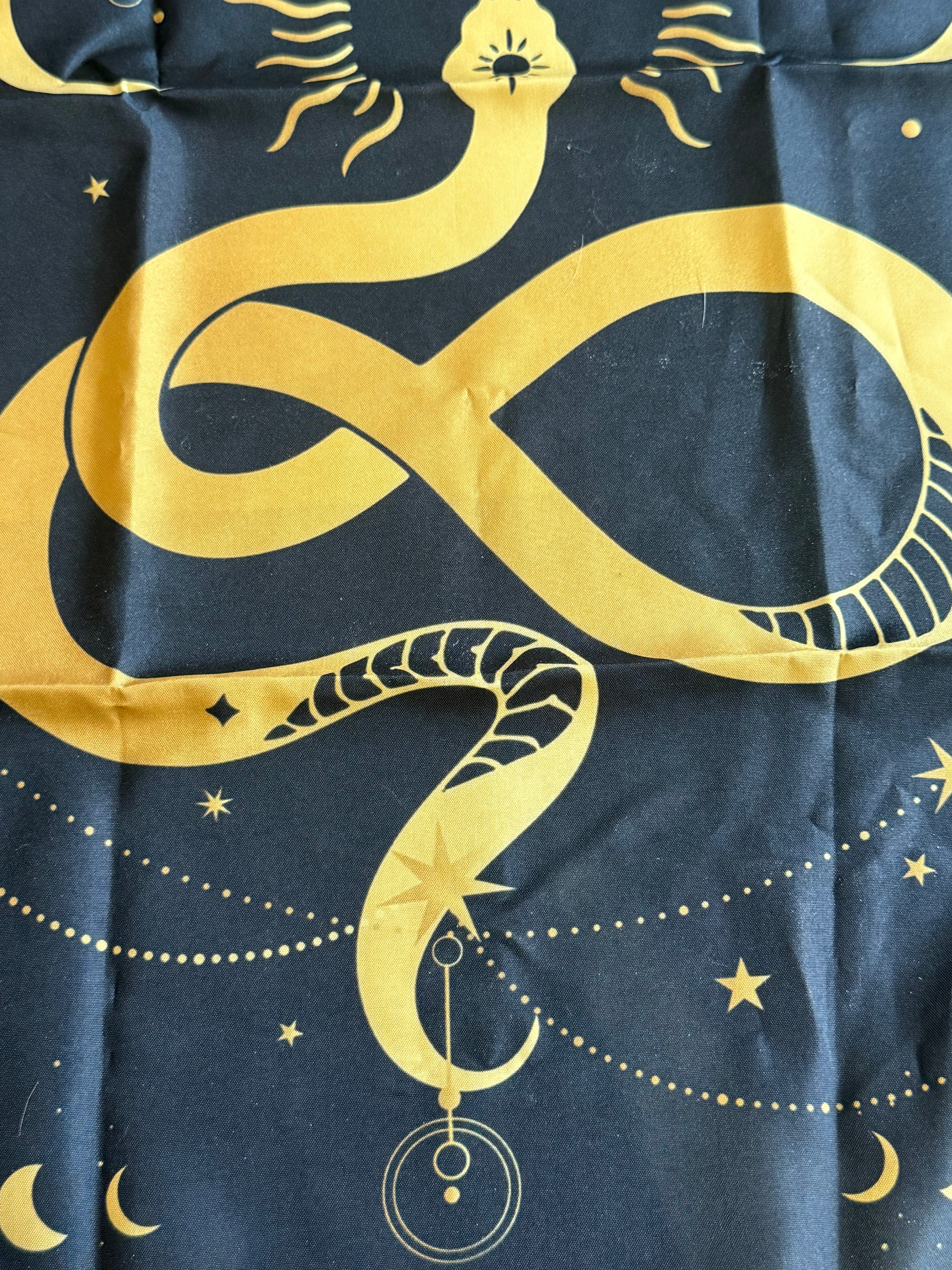 Fukaisu Tarot Altar Cloth